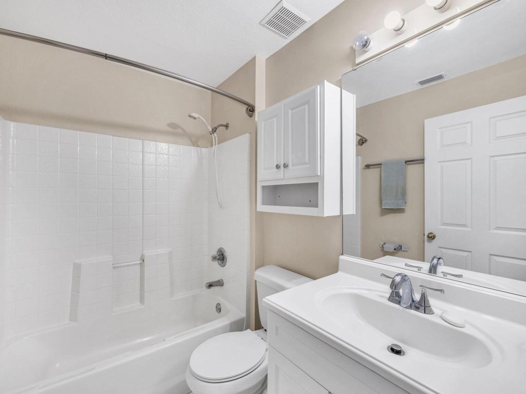 509 SW Feldman Avenue