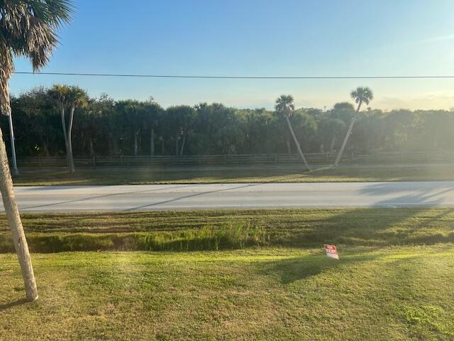 1002 Shorewinds Drive