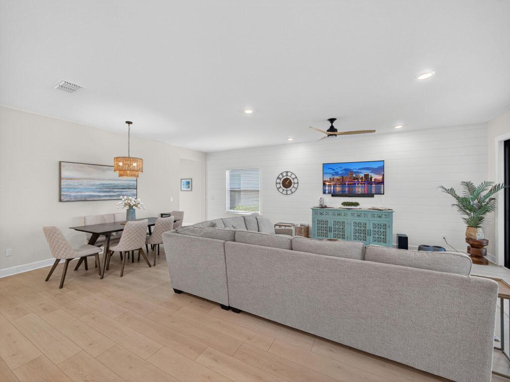 12861 SW Ambra Street