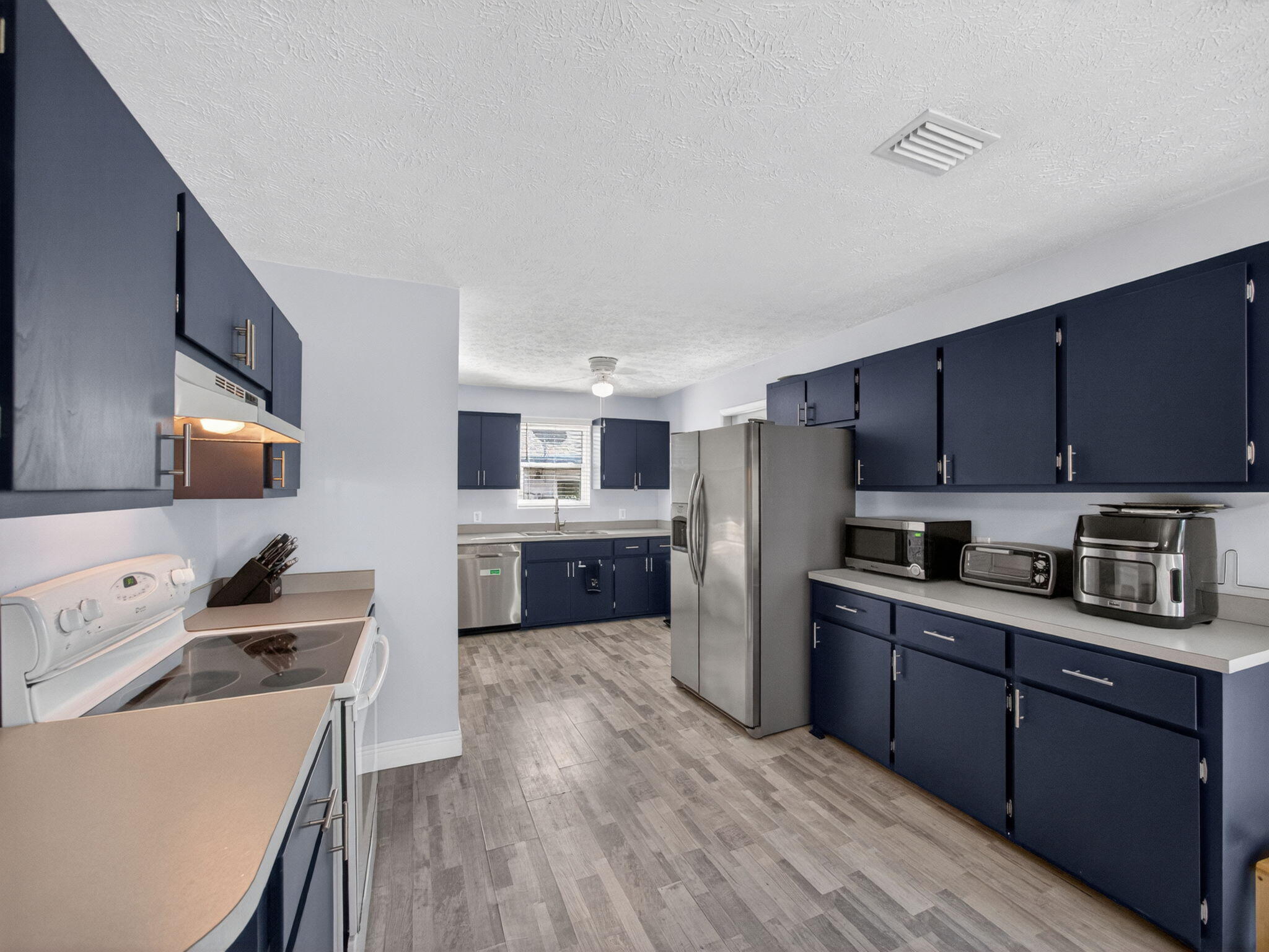 3142 SW Bridge Street