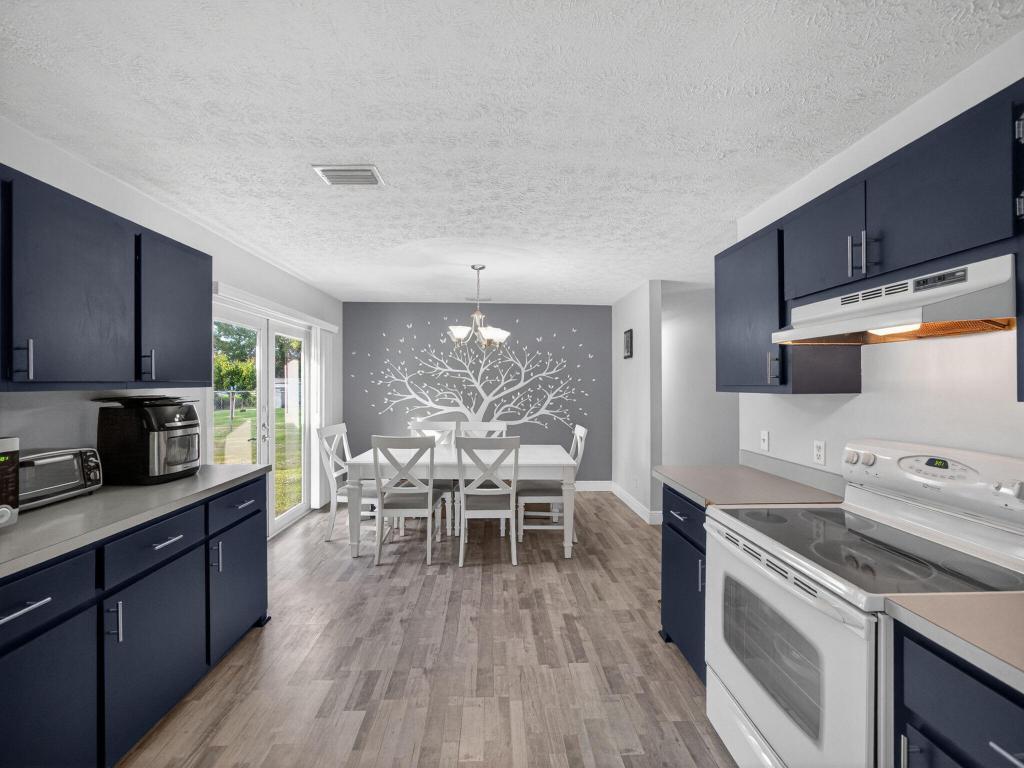 3142 SW Bridge Street