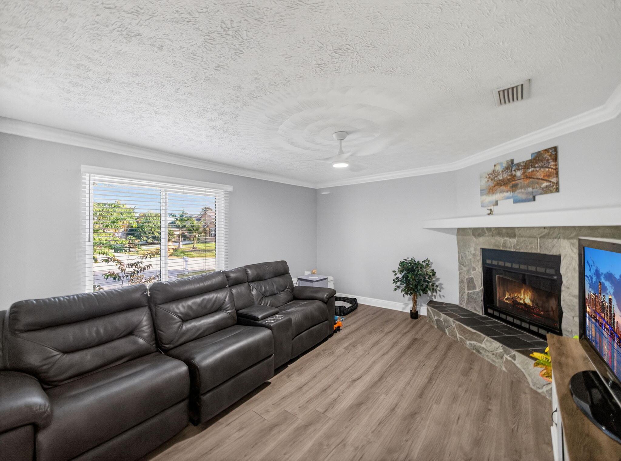 3142 SW Bridge Street