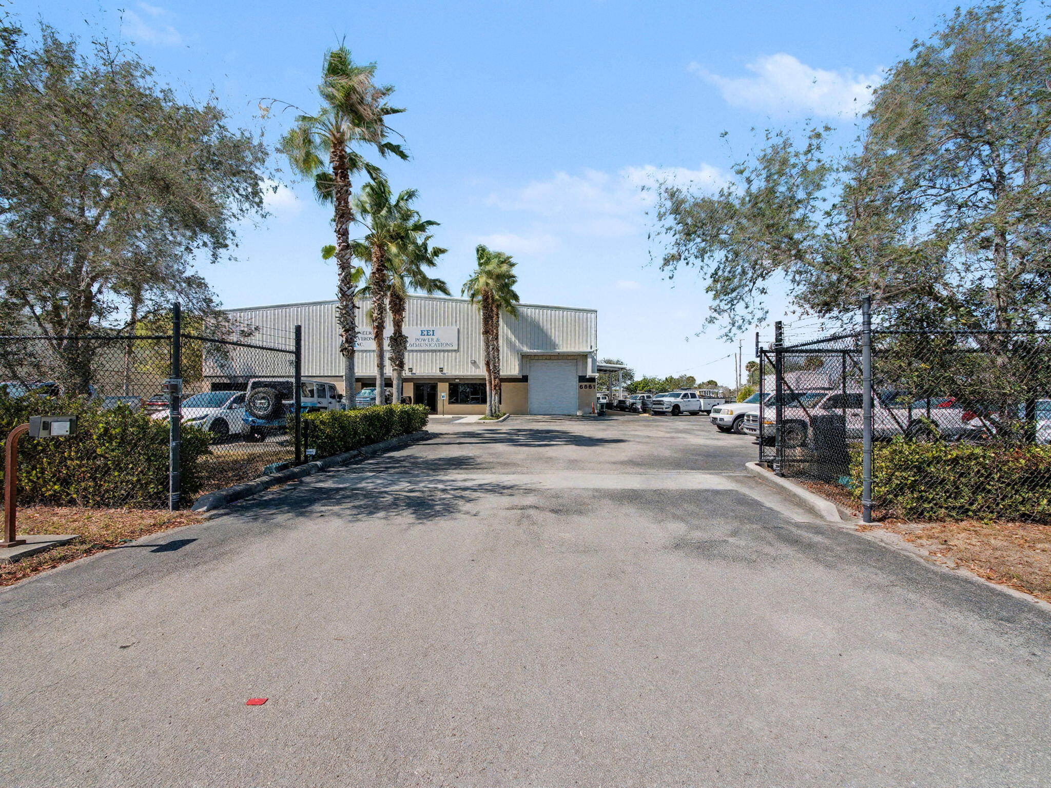 6861 Garden Road