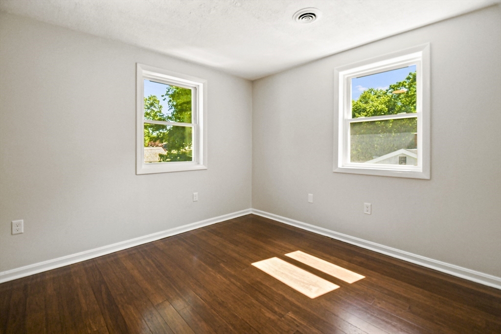 8 Cedar Street