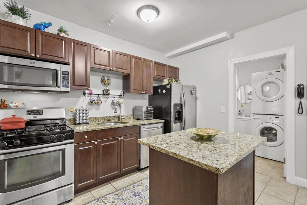 21 Hartwell Street # 4