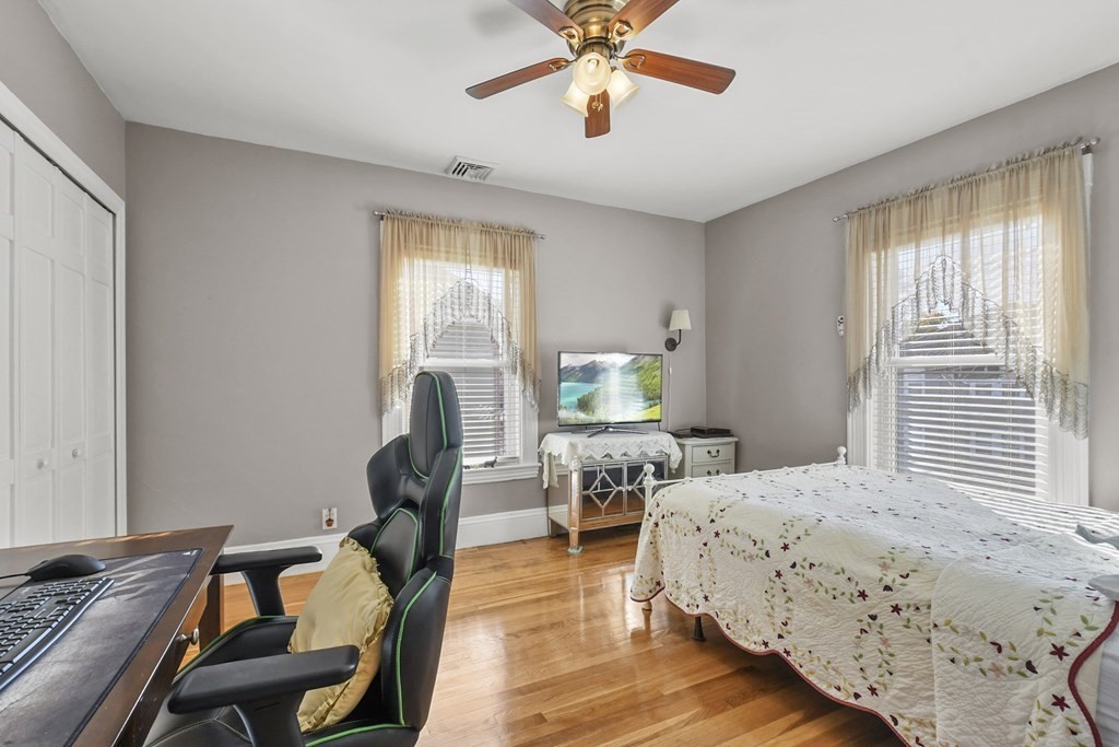 21 Hartwell Street # 4