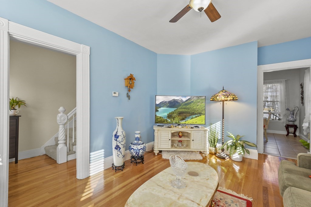 21 Hartwell Street # 4