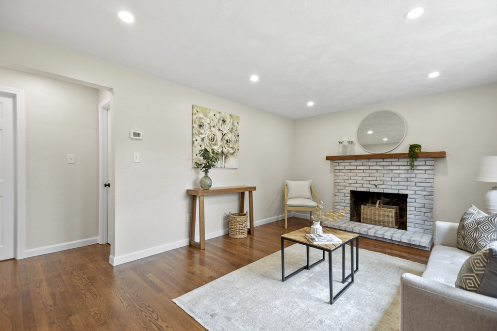 21 Woodside Road
