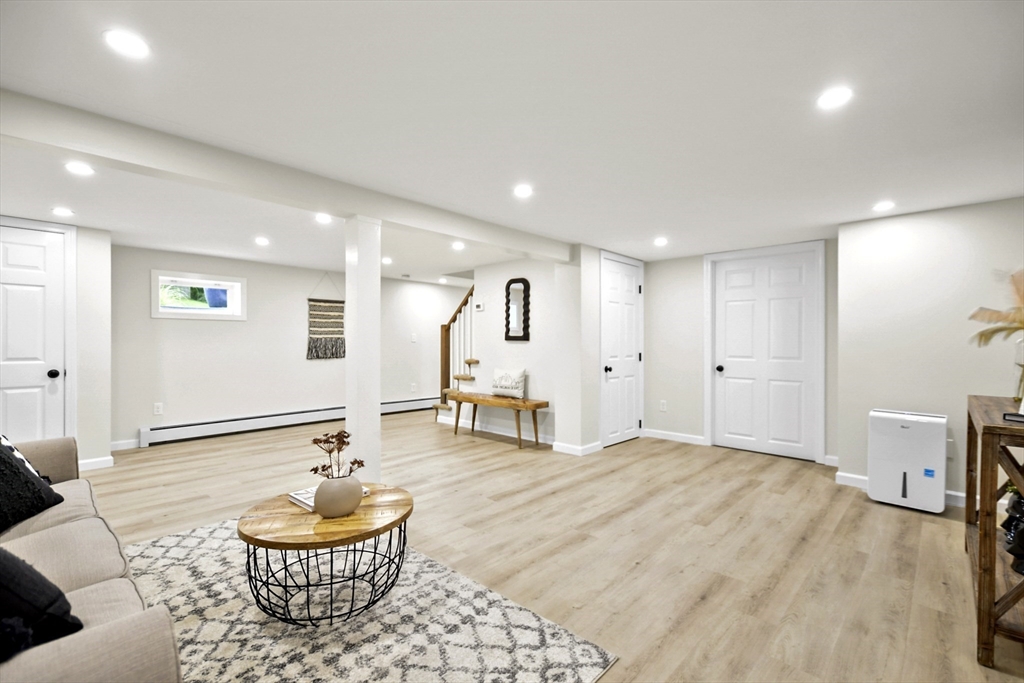 21 Woodside Road