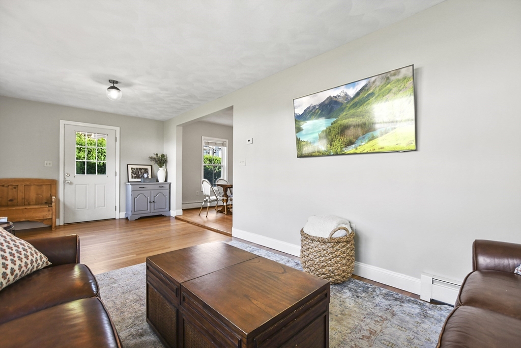 14 Brownville Ave