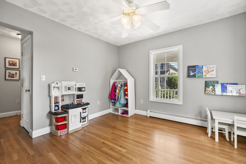 14 Brownville Ave