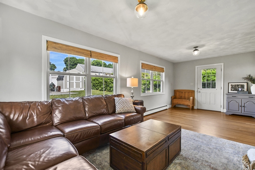 14 Brownville Ave