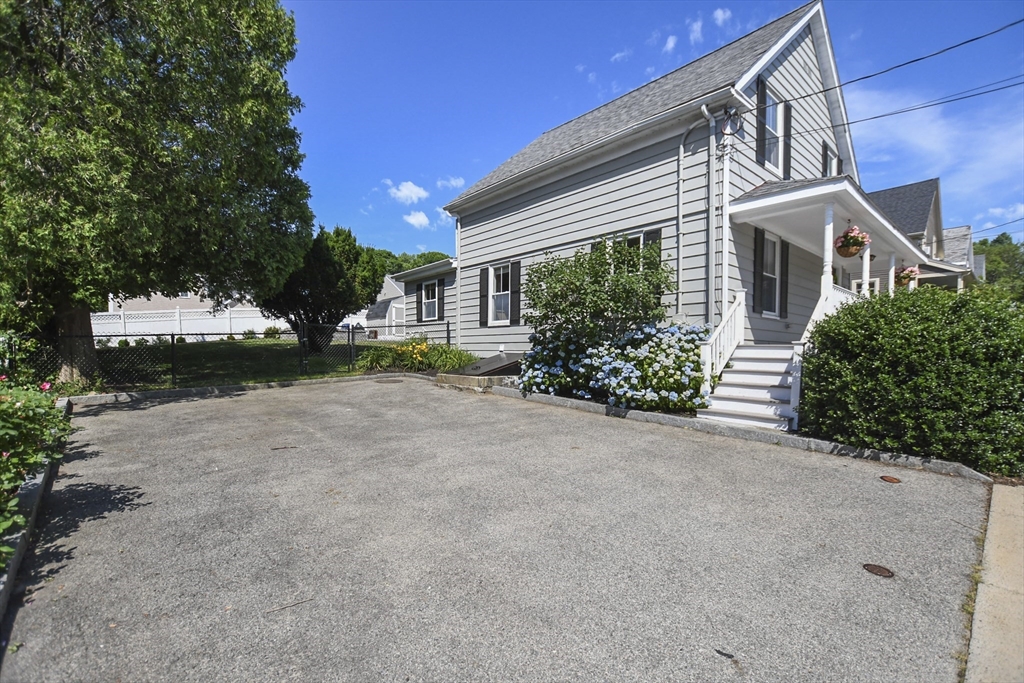 14 Brownville Ave