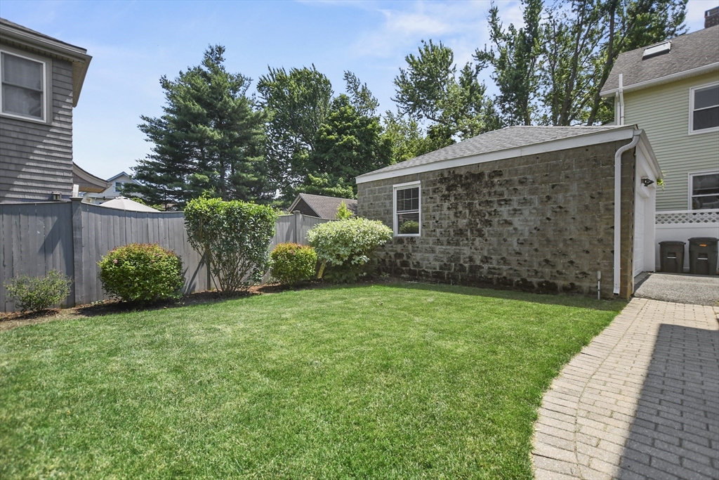 147 Franklin St # 1