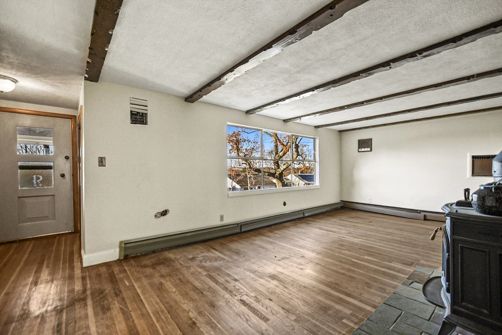 123 Pine Hill Circle