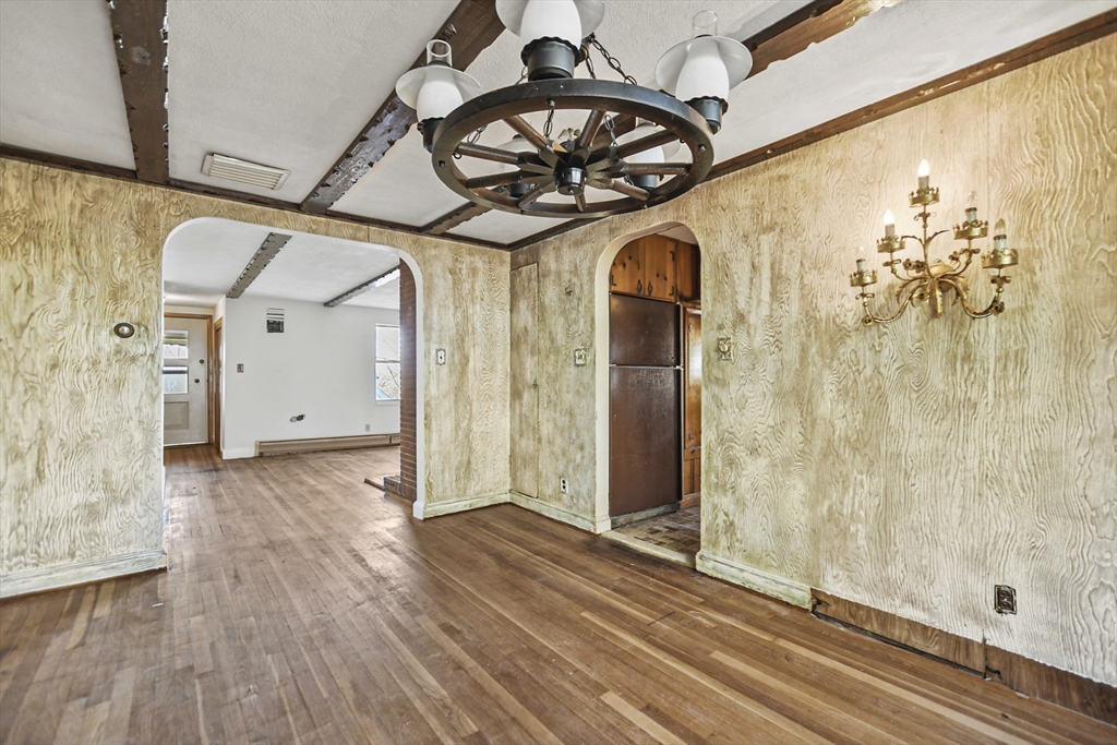 123 Pine Hill Circle