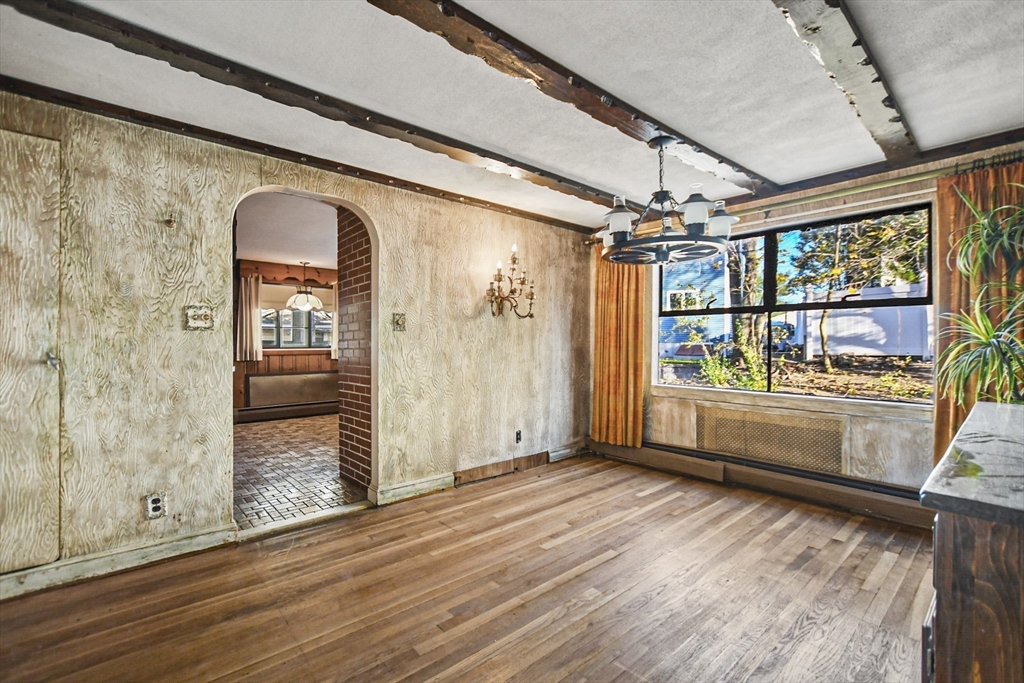 123 Pine Hill Circle