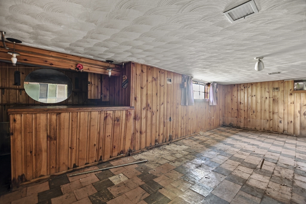 123 Pine Hill Circle