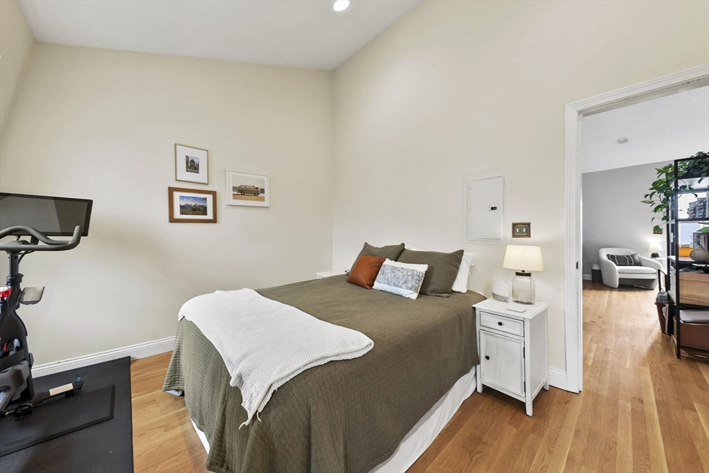 160 I St # 3