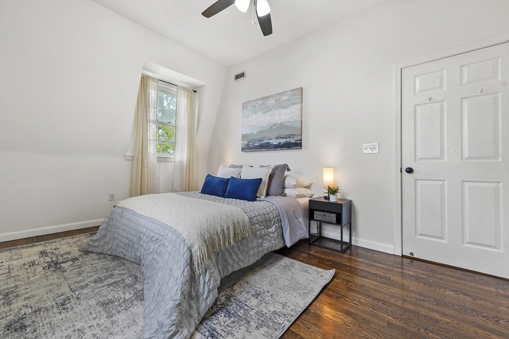 8 Mount Vernon St # 4