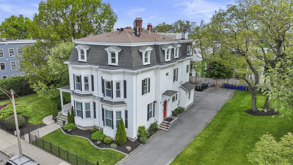 8 Mount Vernon St # 4