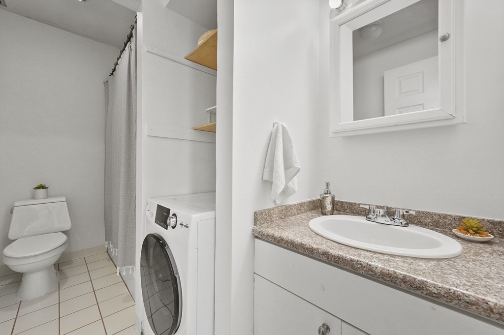 8 Mount Vernon St # 4