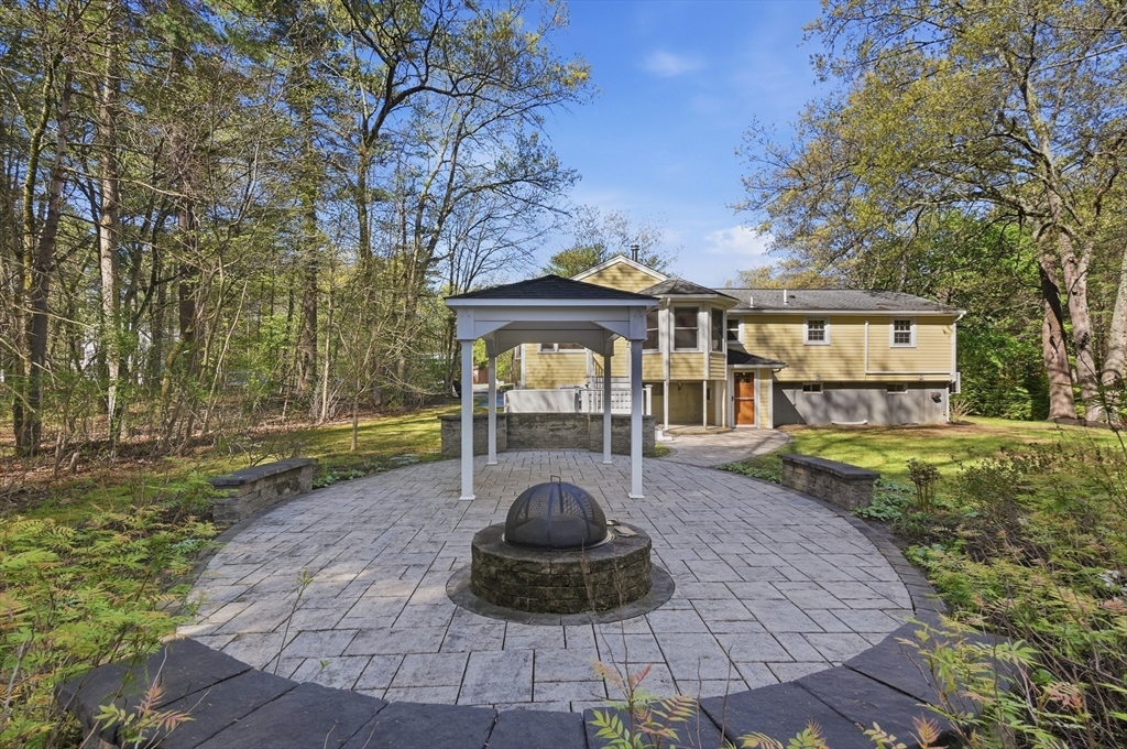 72 Crimson Road