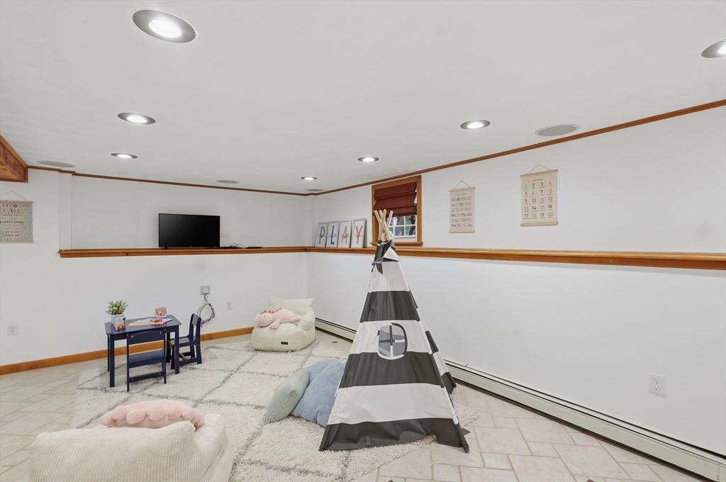 72 Crimson Road