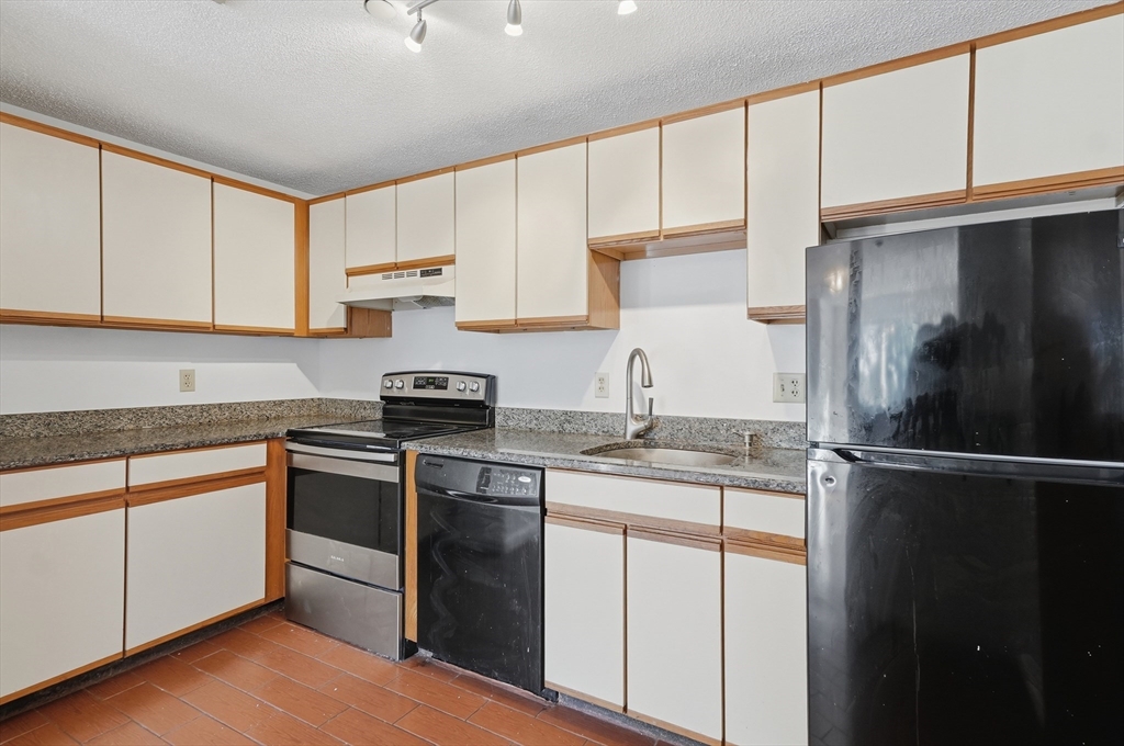 35 Prospect St # 309