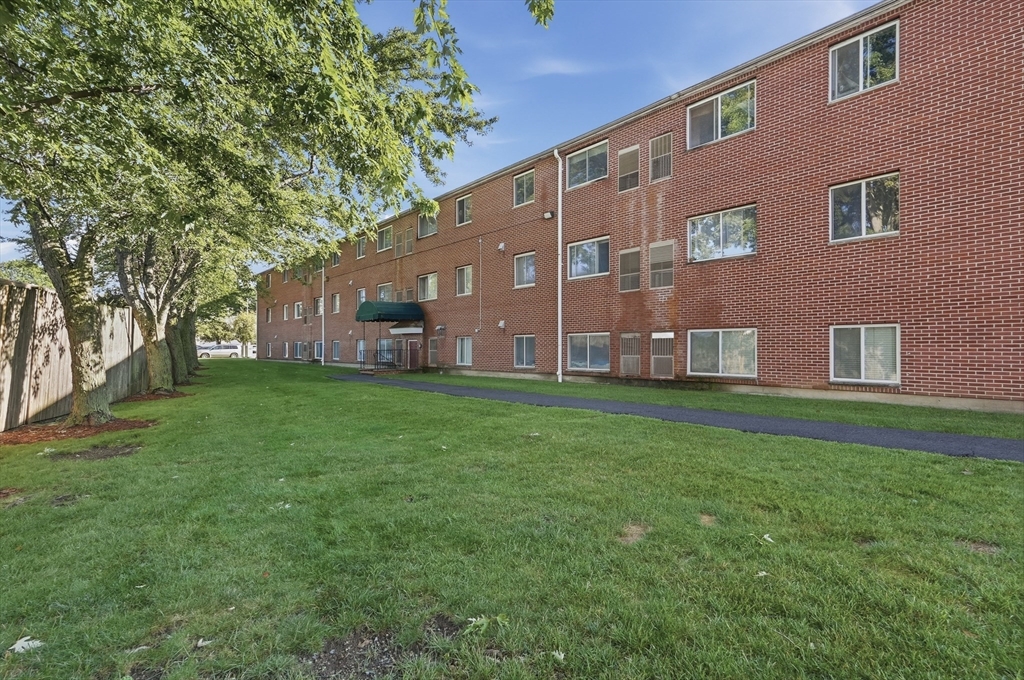 35 Prospect St # 309