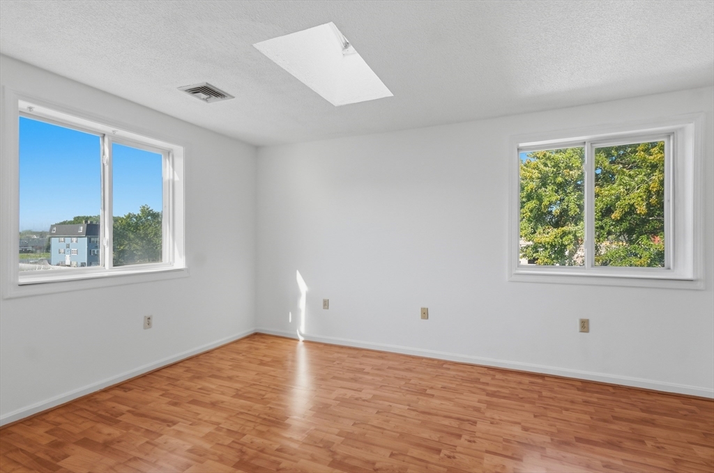 35 Prospect St # 309