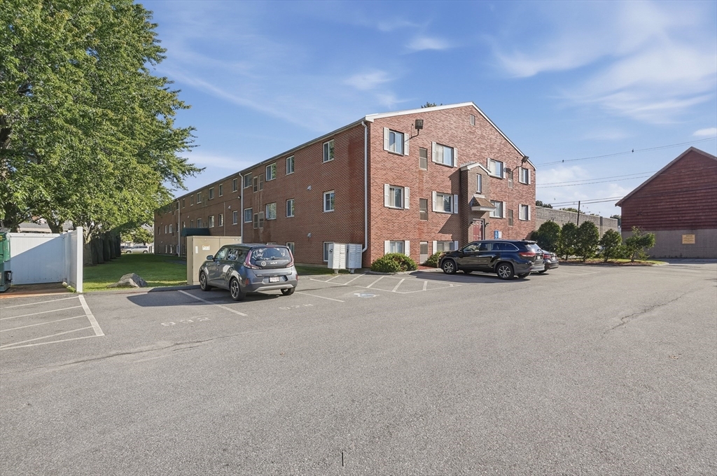 35 Prospect St # 309
