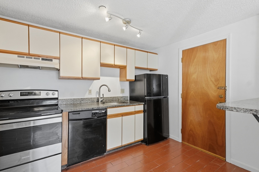 35 Prospect St # 309