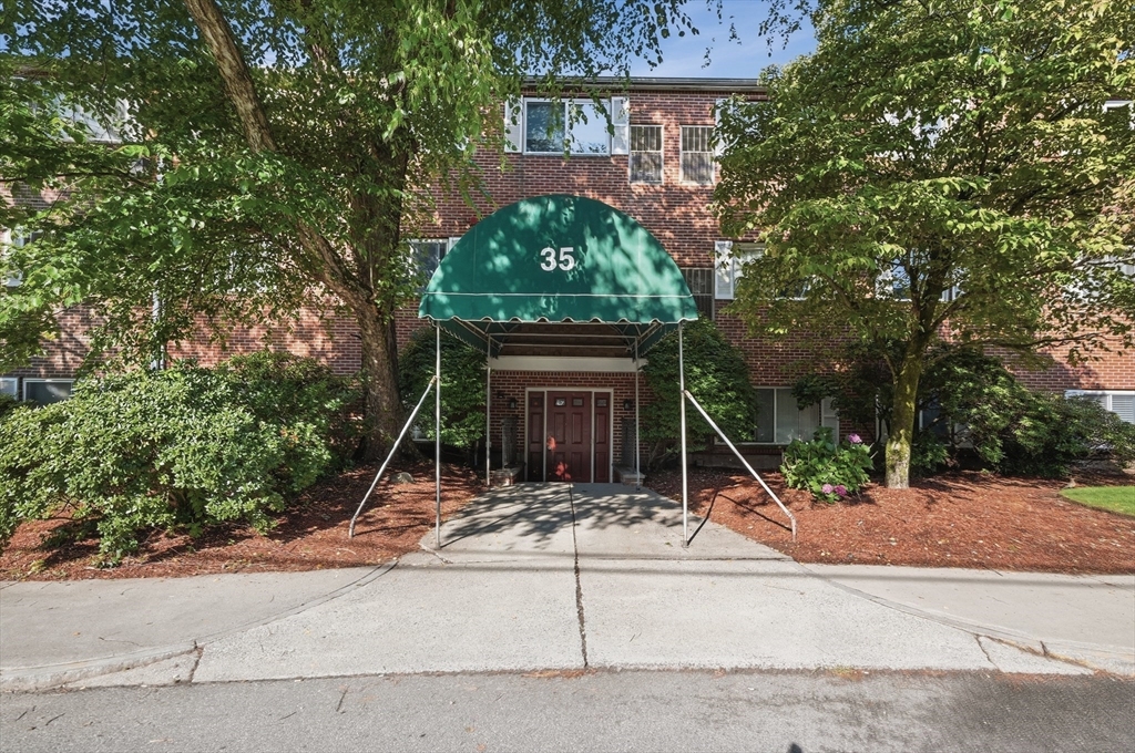 35 Prospect St # 309