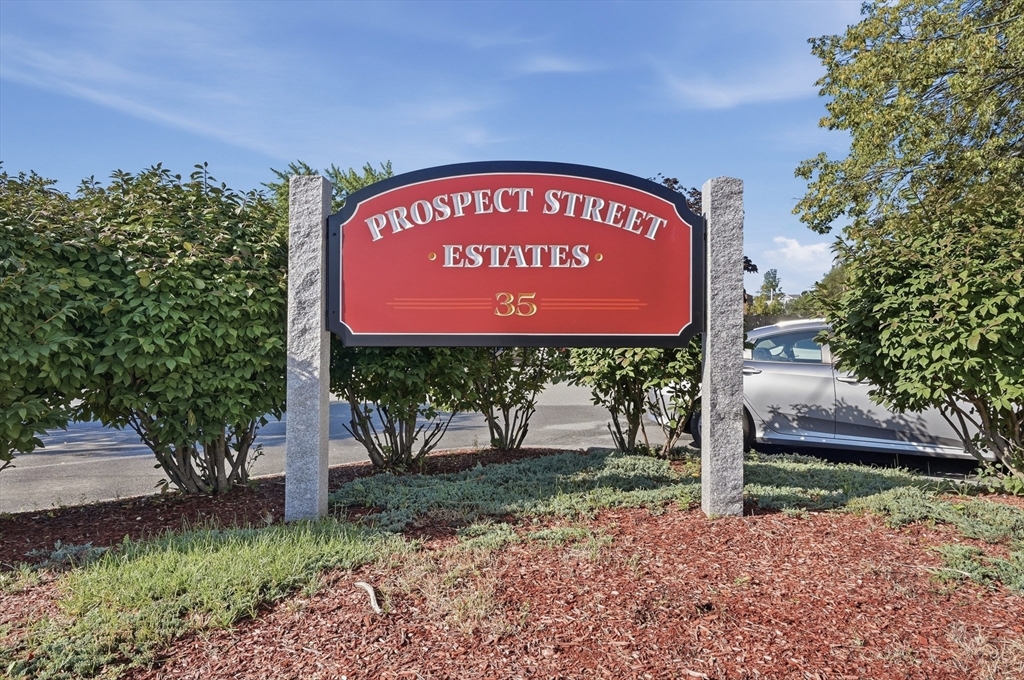 35 Prospect St # 309