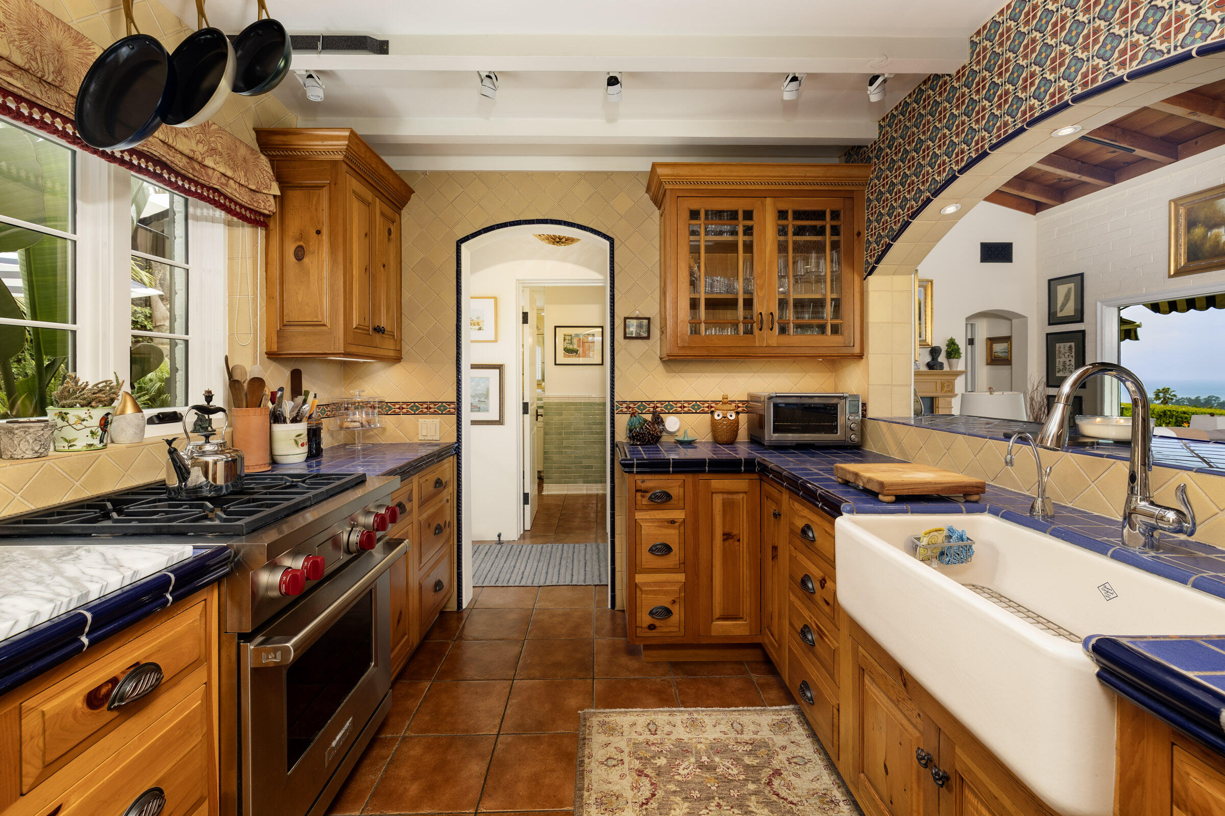 122 Skyline Circle