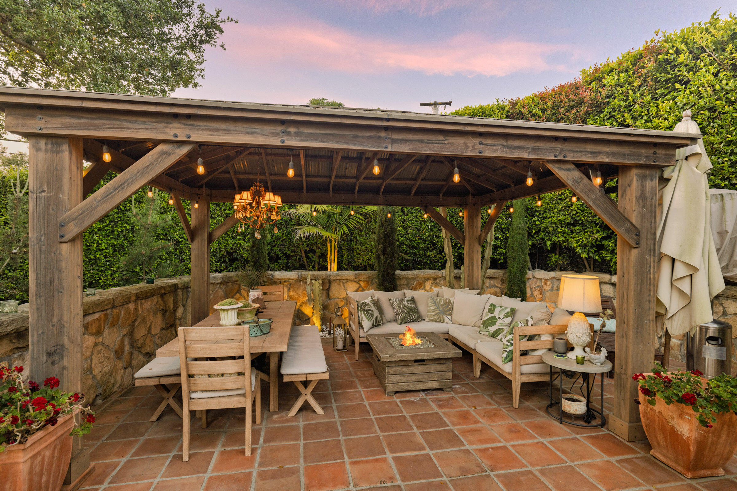 122 Skyline Circle