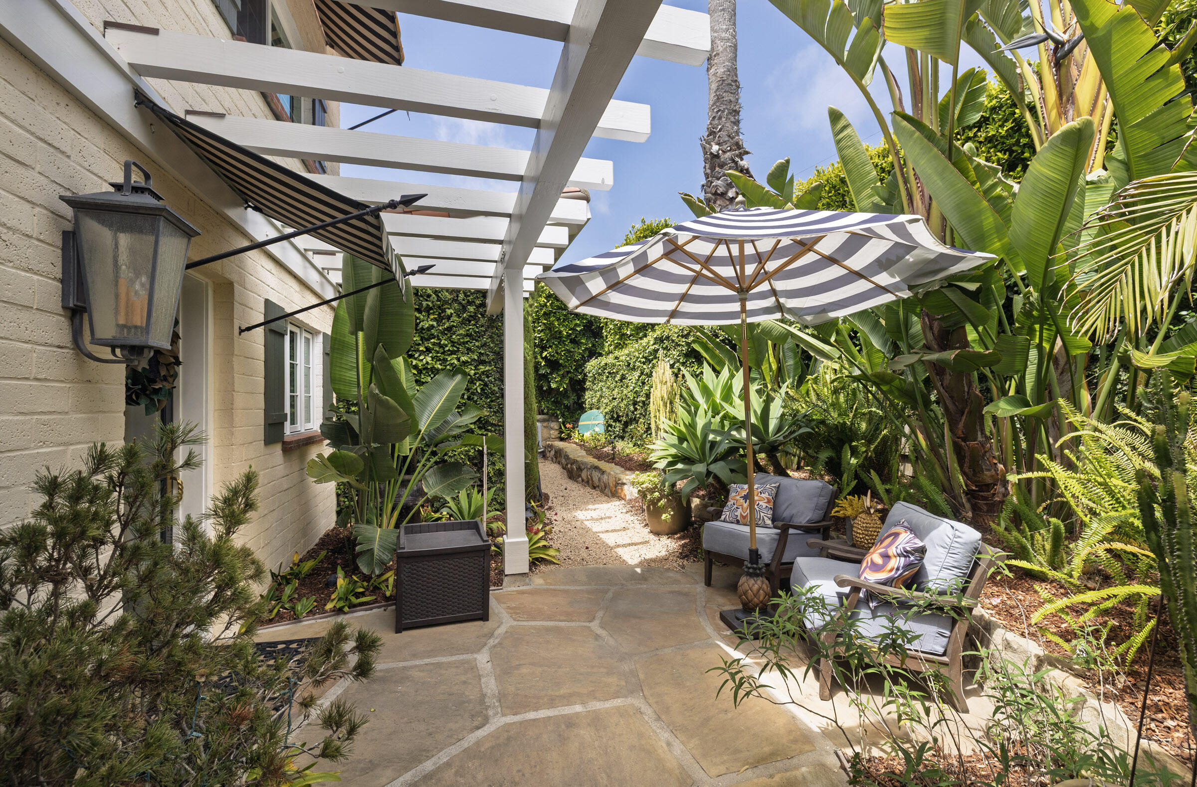 122 Skyline Circle
