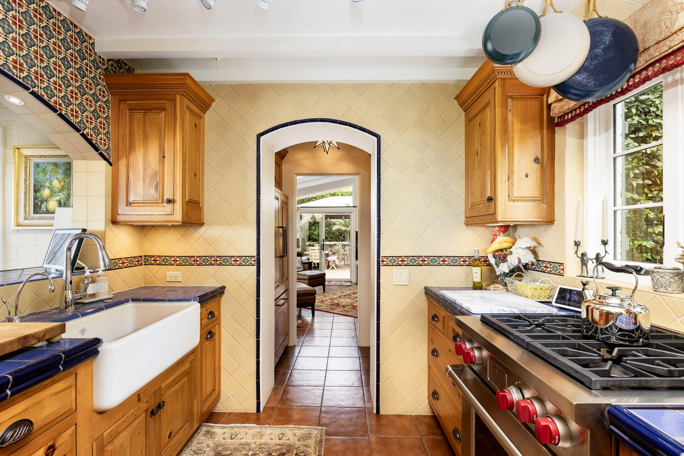 122 Skyline Circle
