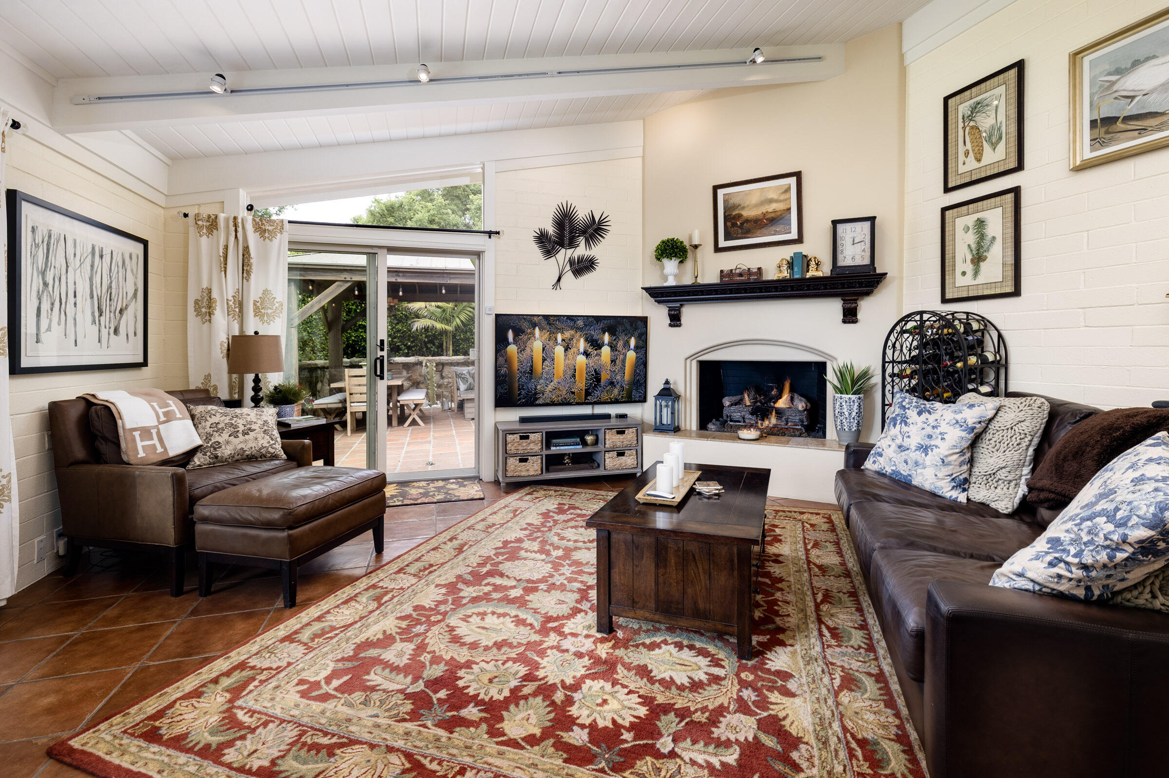 122 Skyline Circle