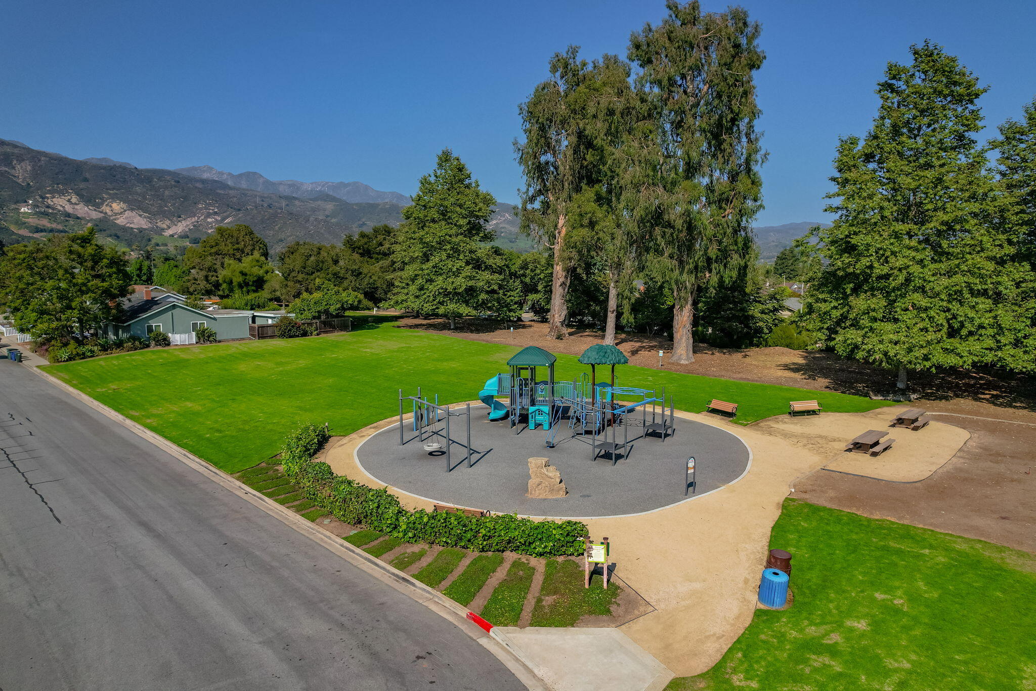 4436 La Tierra Lane