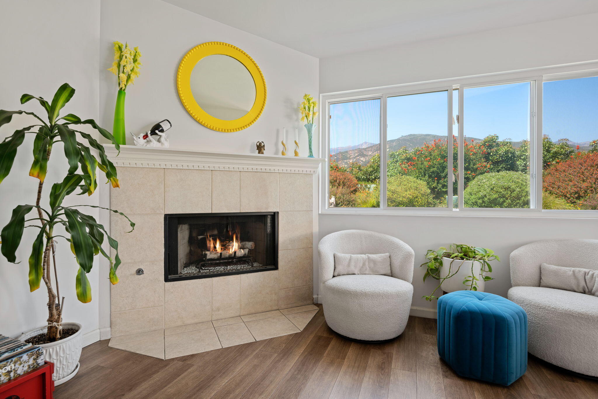 4436 La Tierra Lane