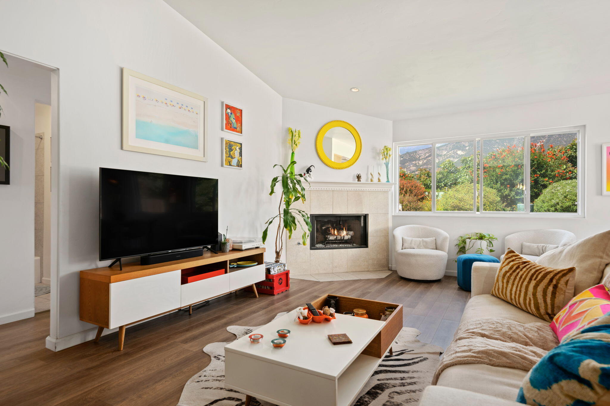 4436 La Tierra Lane