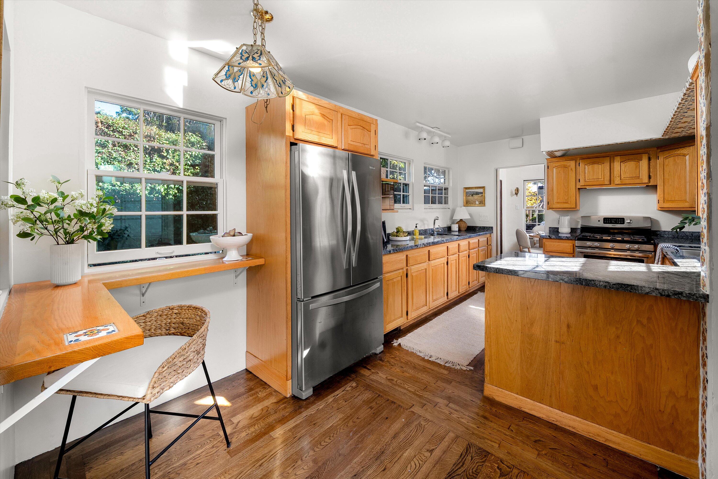 2922 Paseo Del Refugio