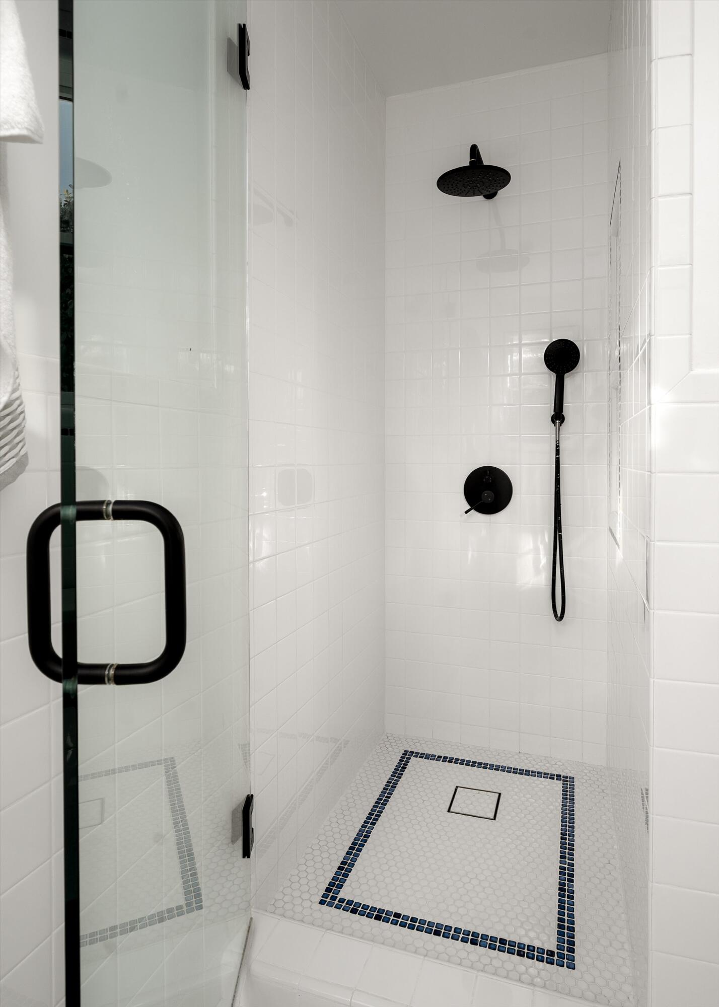 2922 Paseo Del Refugio