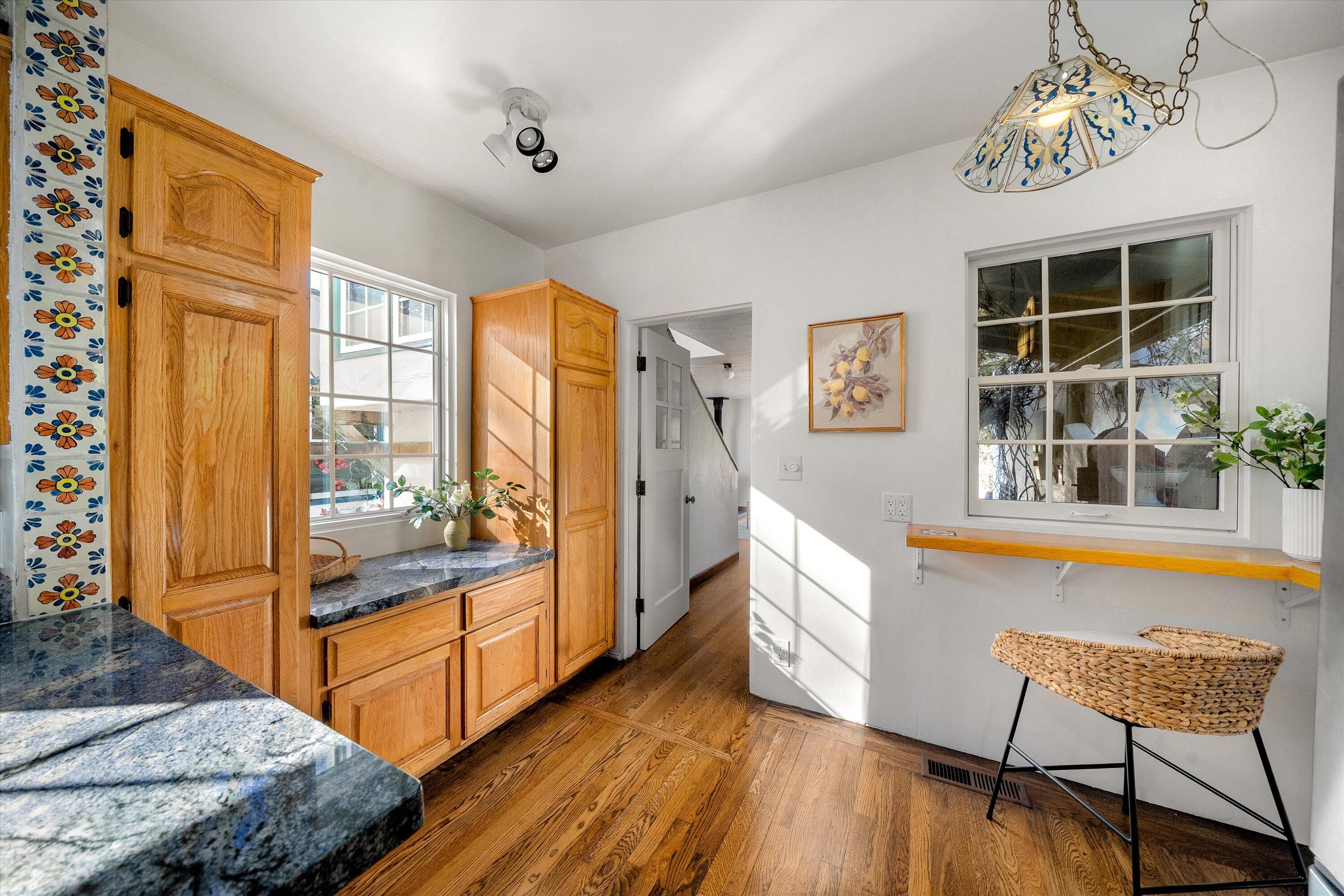 2922 Paseo Del Refugio