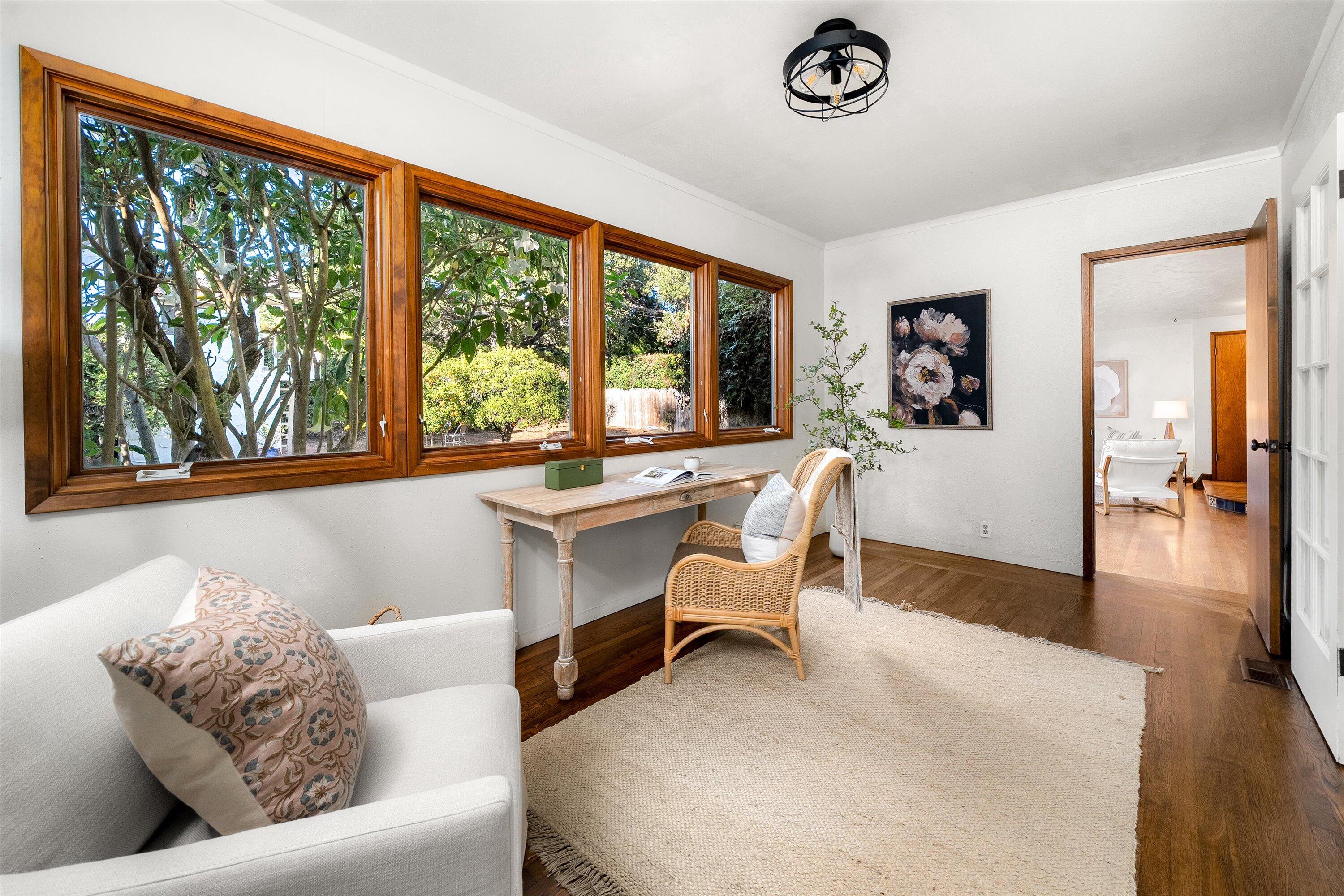 2922 Paseo Del Refugio