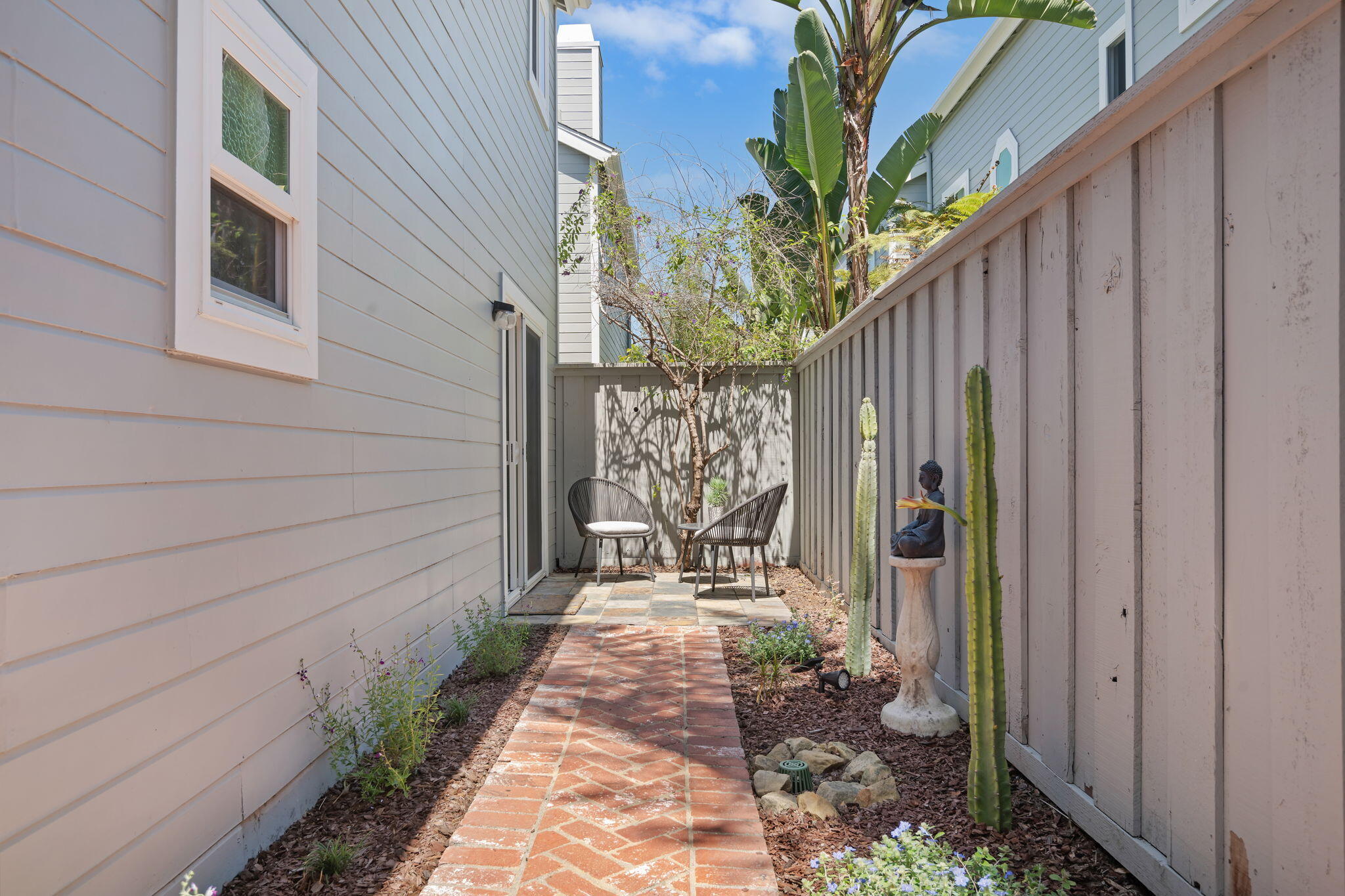 423 W Montecito Street D