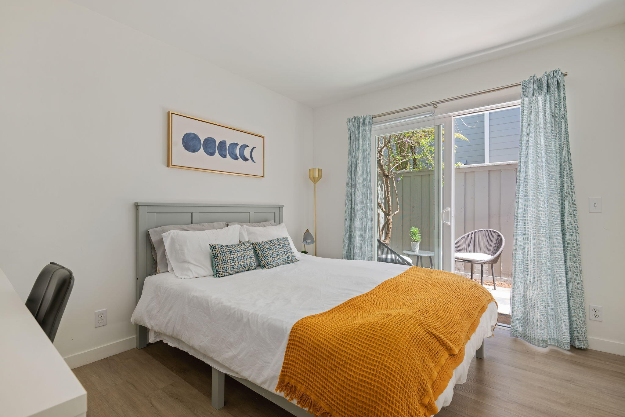 423 W Montecito Street D
