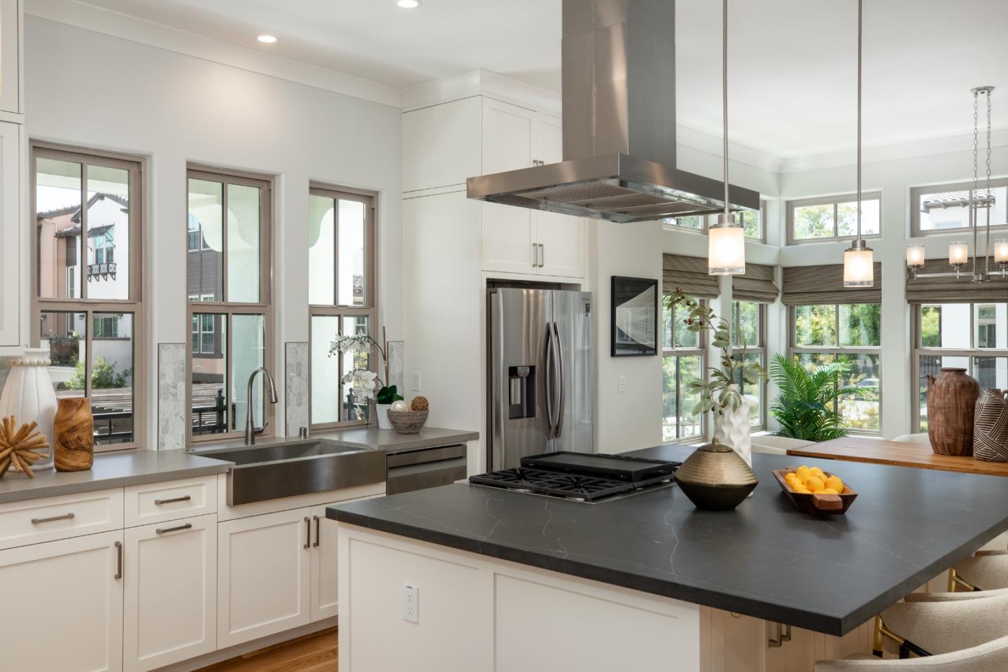 2350 Toledo Terrace